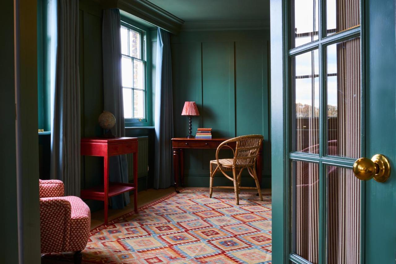 Hotel The Mitre, Hampton Court Kingston upon Thames  Zewnętrze zdjęcie The study